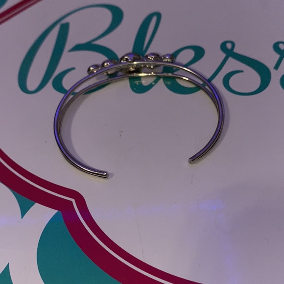 Pearl and Diamond silver bracelet EUC - Picture 3 of 3